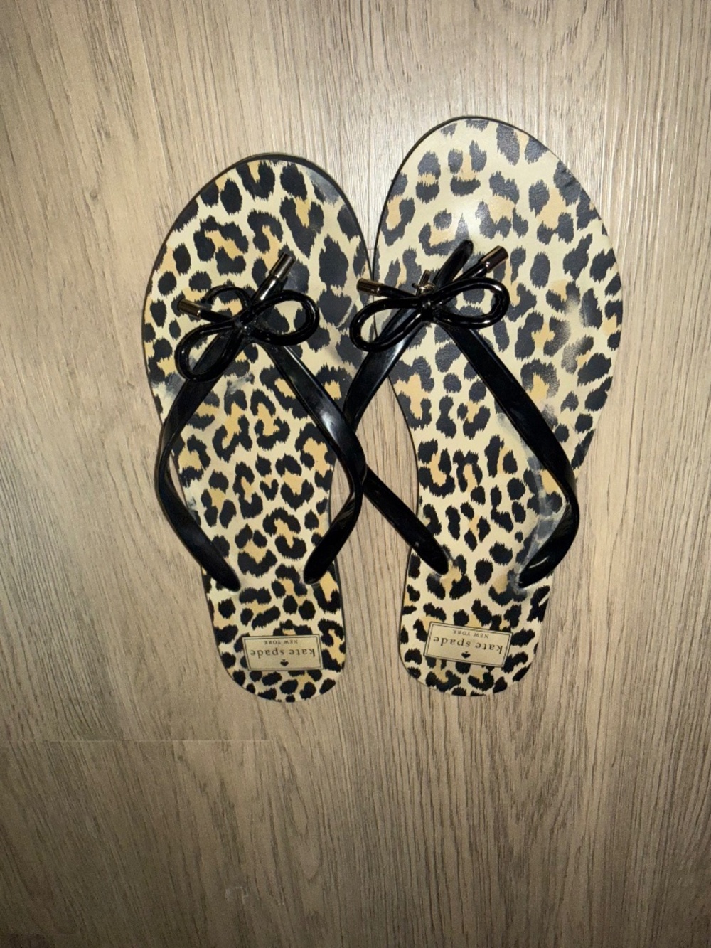 Kate Spade Leopard Print Bow Flip-Flops Size 9–10 | Summer Sandals